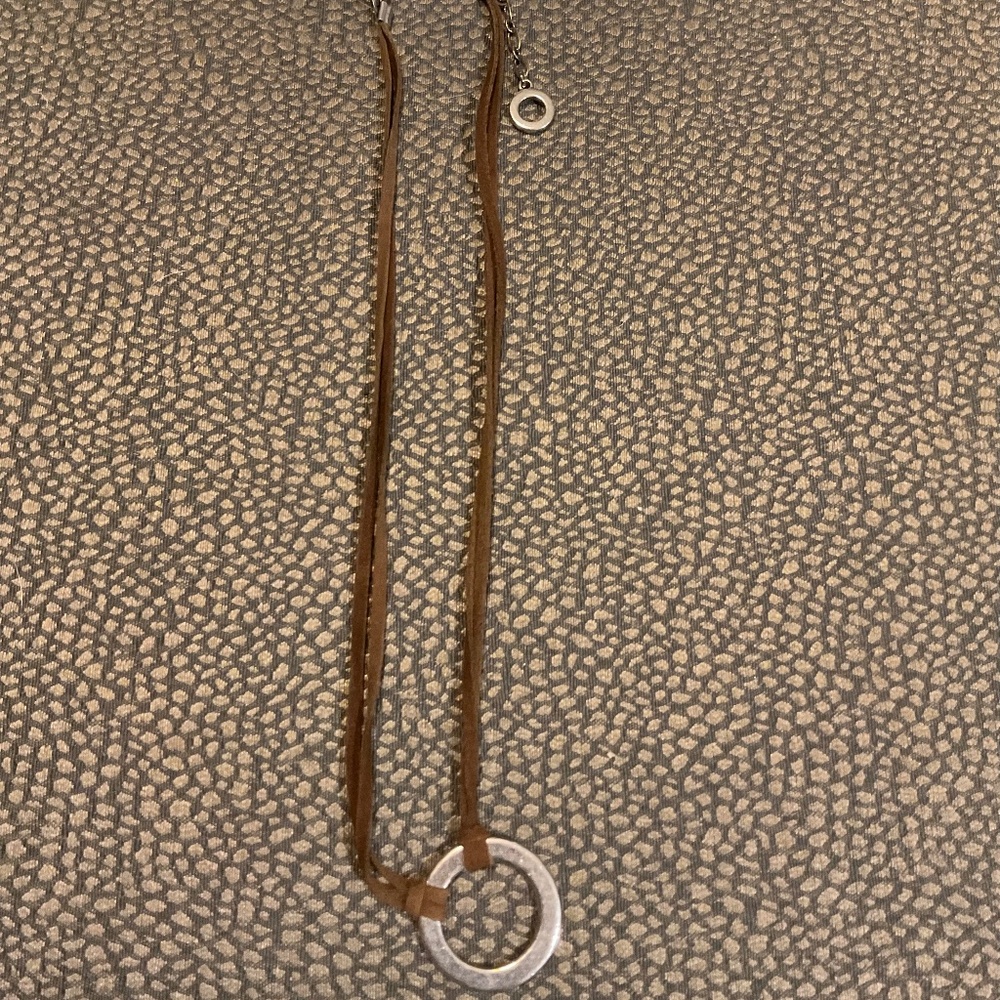 NWT American Eagle Outfitters Suede Cord Silver Circle Necklace